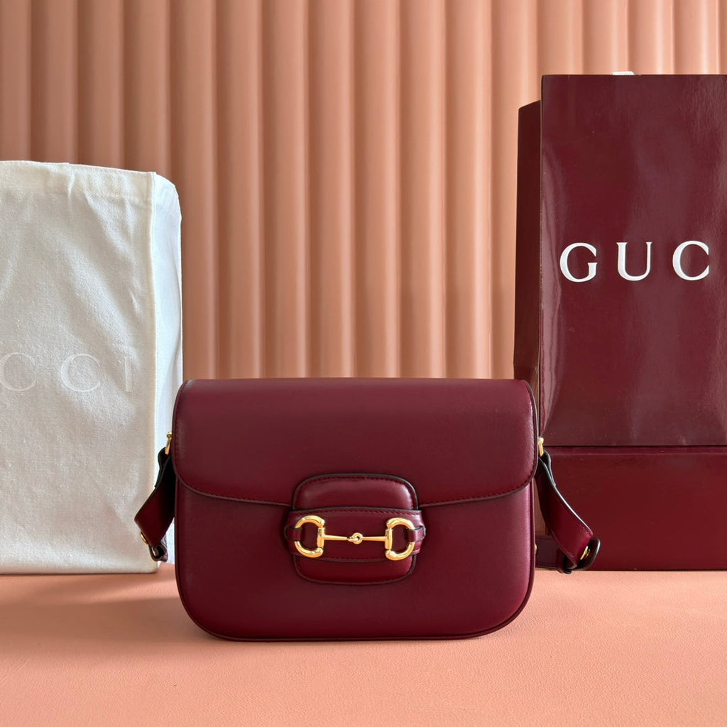 GUCCI 25S HORSEBIT 1955 MINI BAG 26 CM IN DARK RED CALFSKIN WITH GOLD HARDWARE