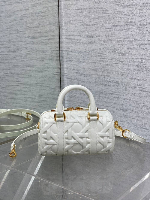 DIOR GROOVE 17 BAG IN WHITE MACROCANNAGE CALFSKIN WITH GOLD HARDWARE