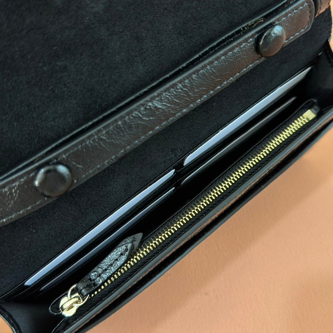 GUCCI 25S DIONYSUS WALLET ON CHAIN 20 IN BLACK GLOSSY CALFSKIN