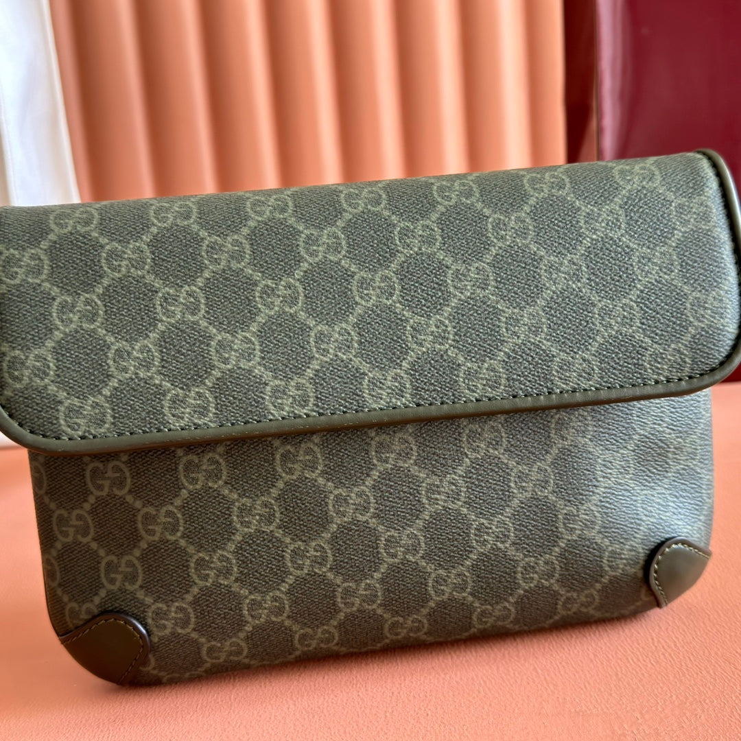 GUCCI 25S WAIST BAG 24 CM IN MOSS GREEN CALFSKIN
