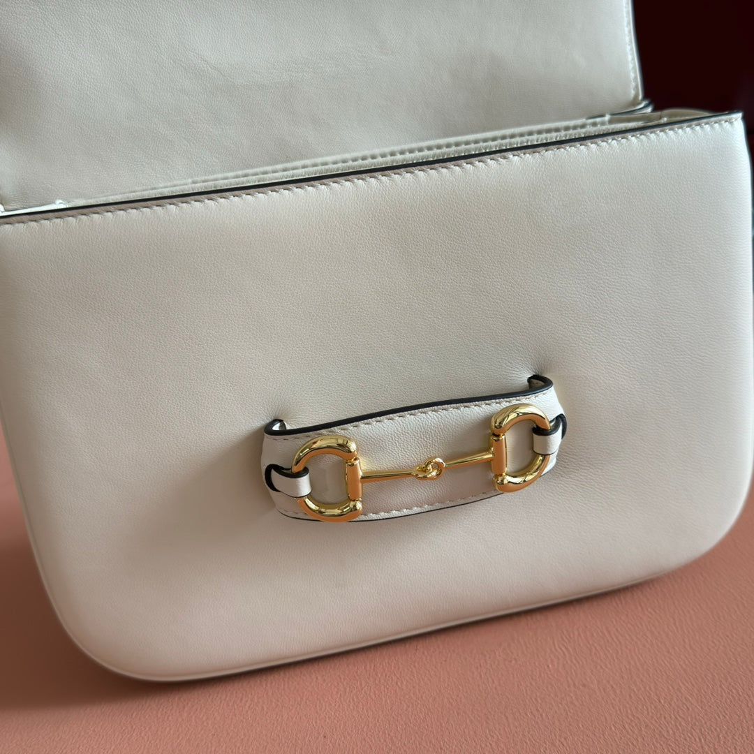 GUCCI 25S HORSEBIT 1955 MINI BAG 26 CM IN LIGHT BEIGE CALFSKIN WITH GOLD HARDWARE