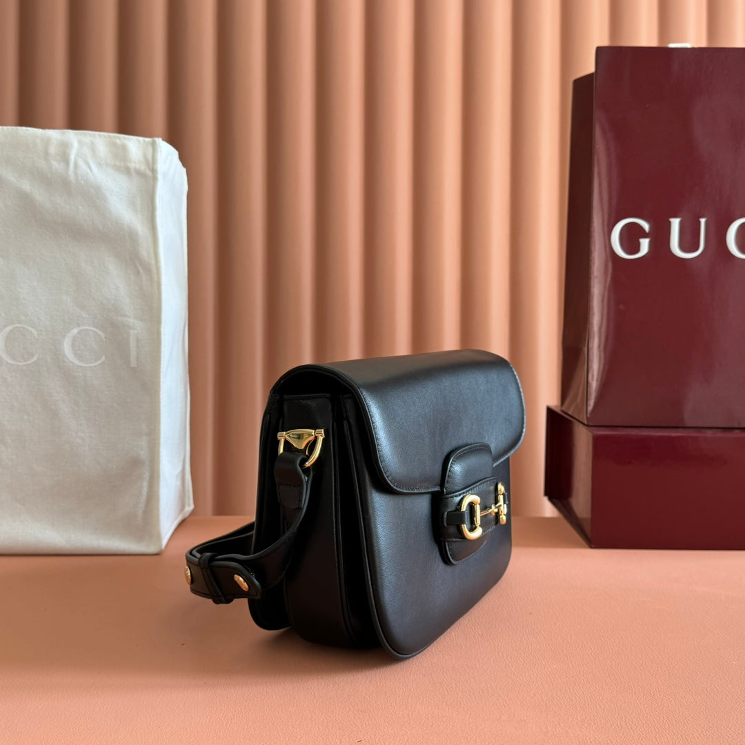 GUCCI 25S HORSEBIT 1955 MINI BAG 26 CM IN BLACK CALFSKIN WITH GOLD HARDWARE