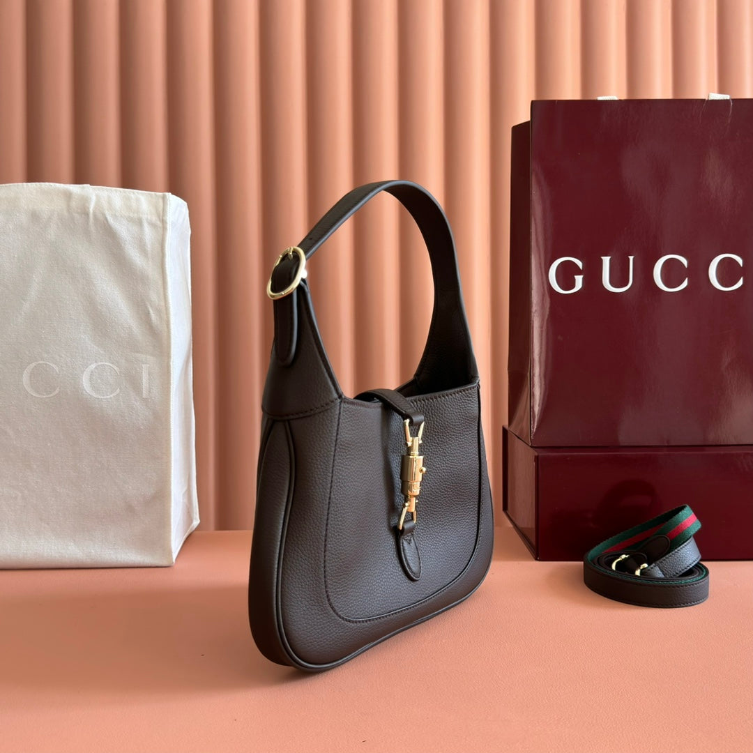 GUCCI 25S JACKIE 1961 SMALL BAG 28 CM IN DARK BROWN LEATHER WITH GOLD HARDWARE