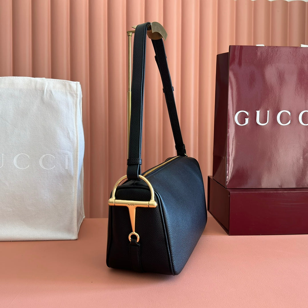 GUCCI 26S SHOULDER BAG 31 IN BLACK CALFSKIN