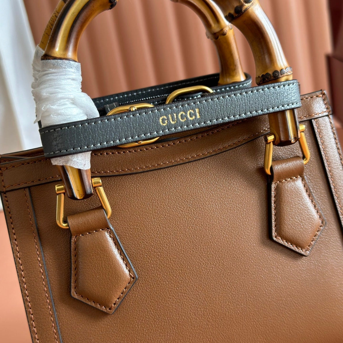 GUCCI 26S DIANA TOTE BAG 21 IN BROWN CALFSKIN