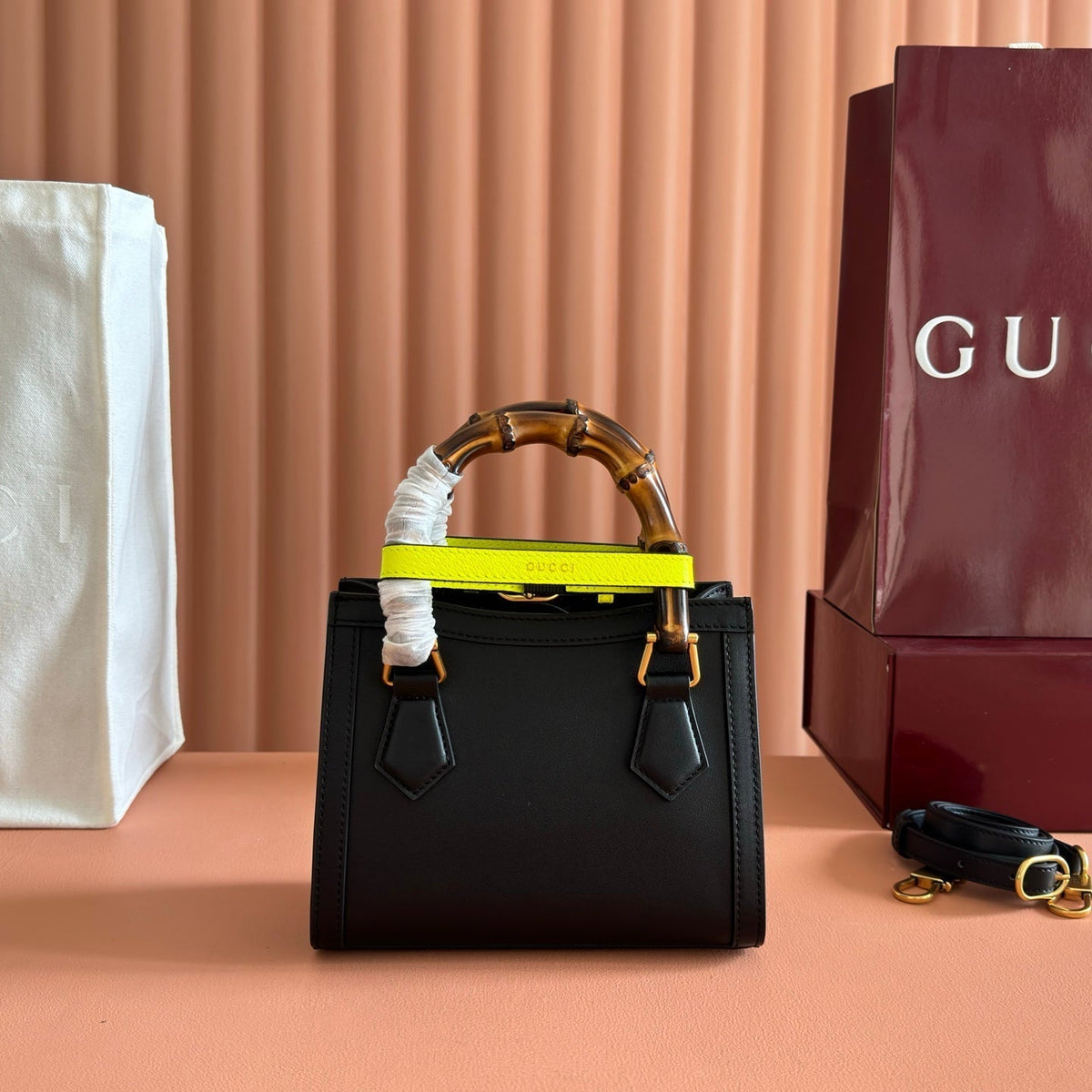 GUCCI 26S DIANA TOTE BAG 21 IN BLACK CALFSKIN