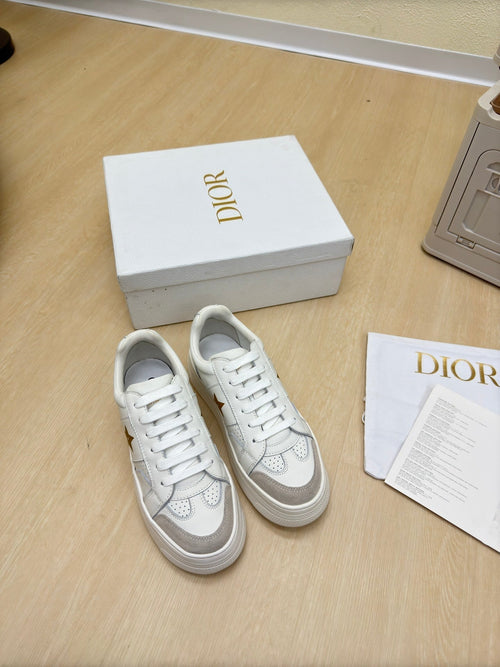 DIOR GOLD STAR PLATFORM SNEAKER IN WHITE CALFSKIN AND SUEDE