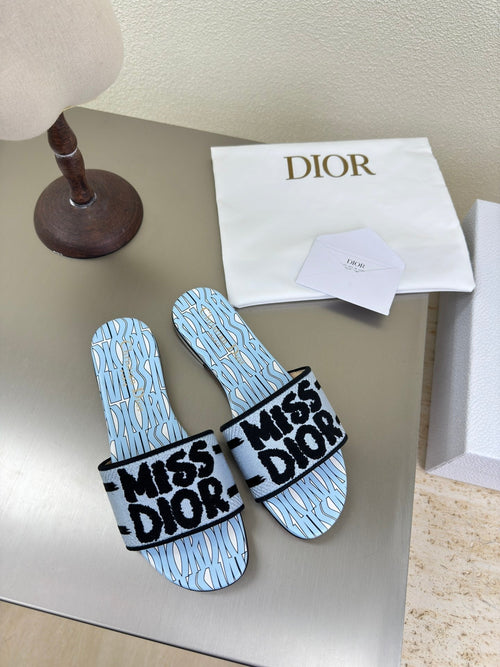 DIOR DWAY SLIDE EMBROIDERED COTTON AND POWDER BLUE MISS  ALLOVER MOTIF
