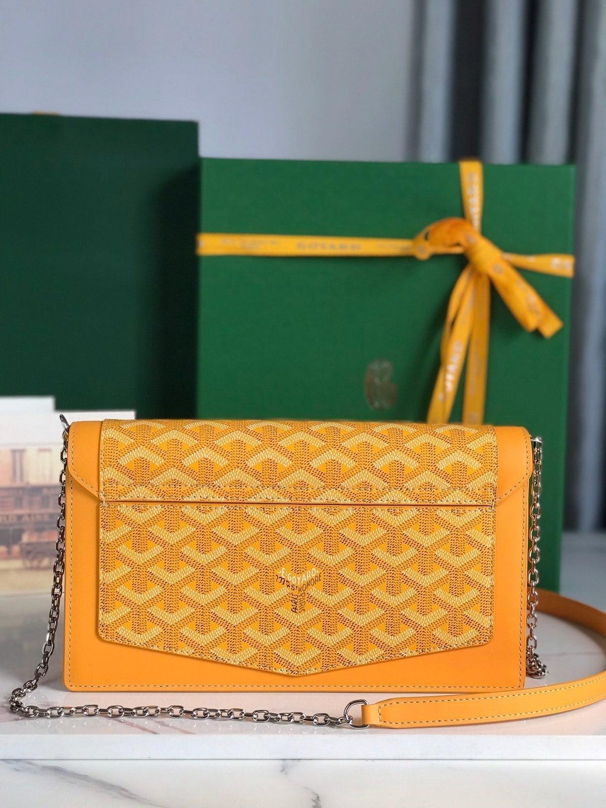 DUCHESSE MARIE-CAROLINE BAG 25 IN YELLOW GOYARDINE CANVAS AND SMOOTH CALFSKIN