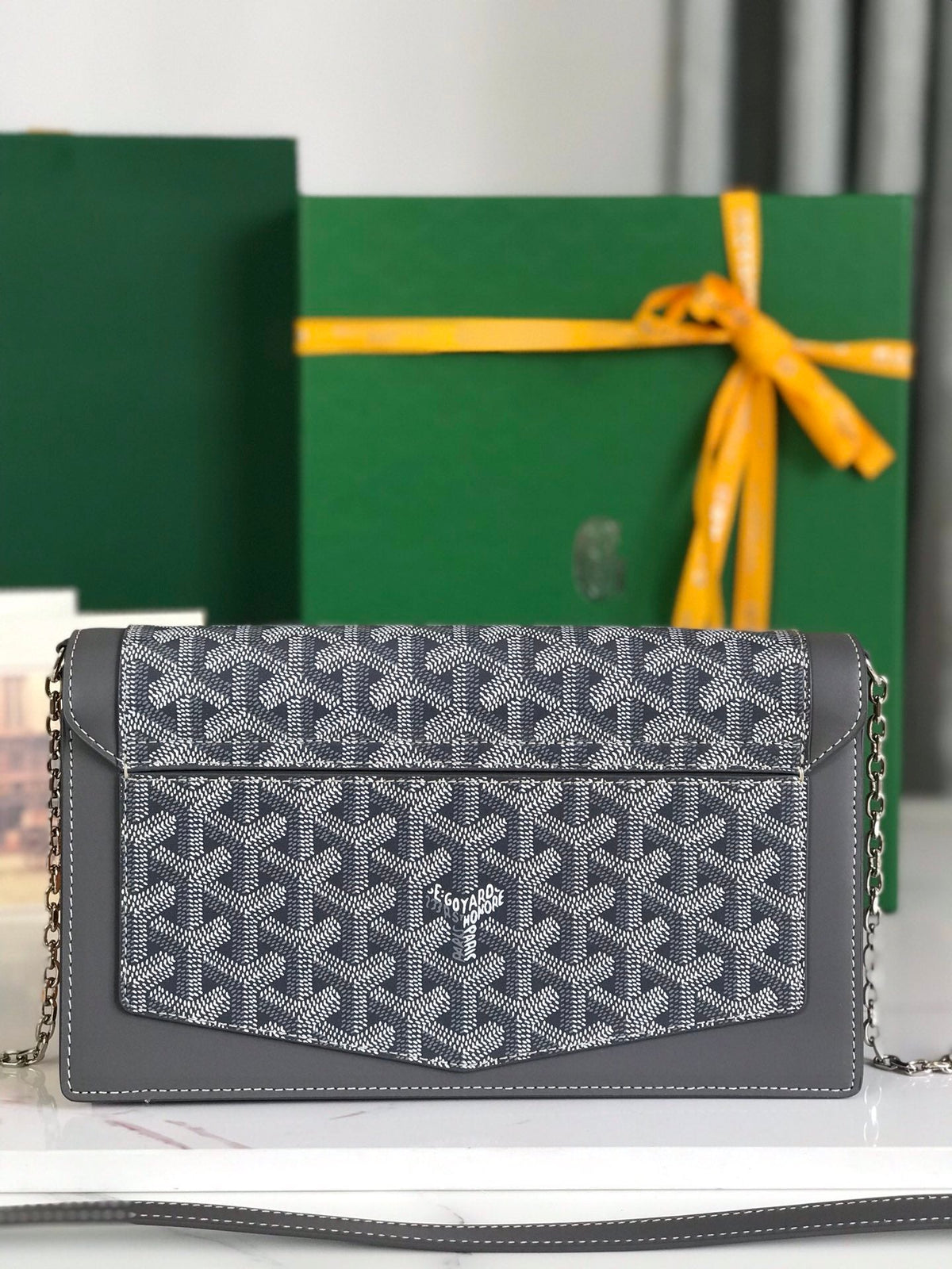 DUCHESSE MARIE-CAROLINE BAG 25 IN GRAY GOYARDINE CANVAS AND SMOOTH CALFSKIN
