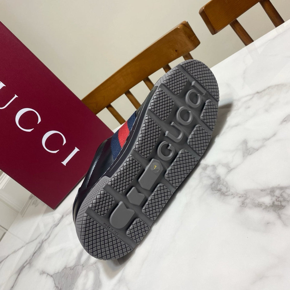 GUCCI 26S SNEAKER IN BLACK CALFSKIN